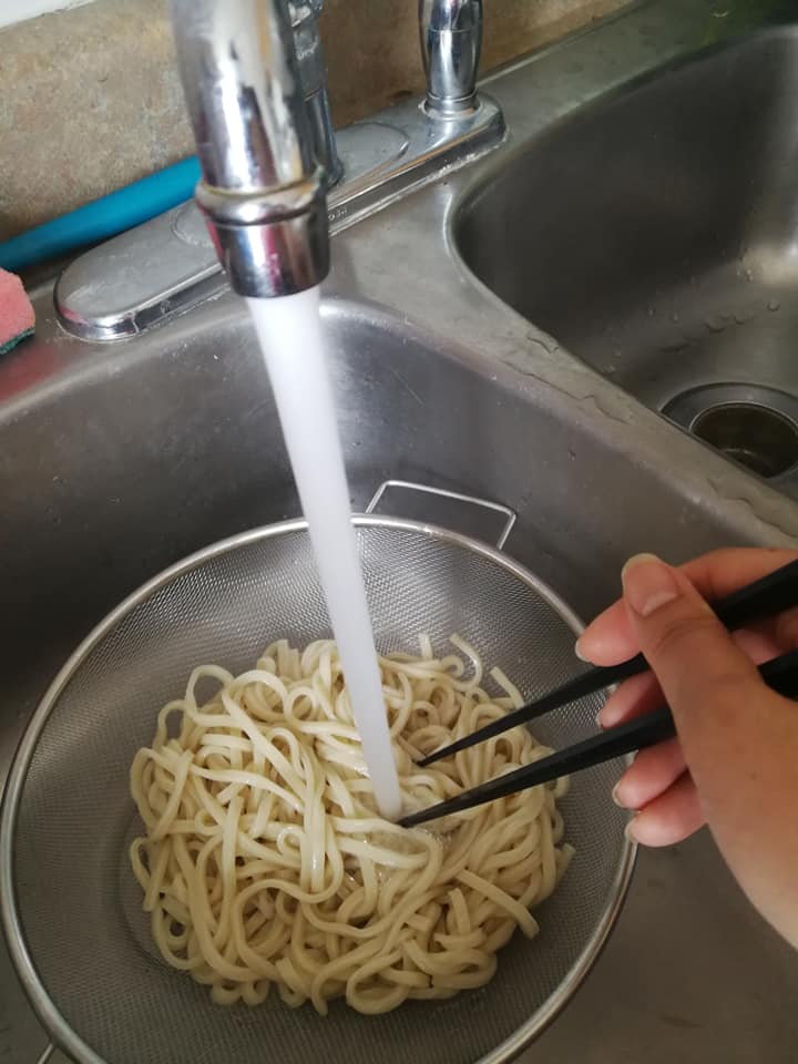 Are you supposed to rinse ramen noodles?